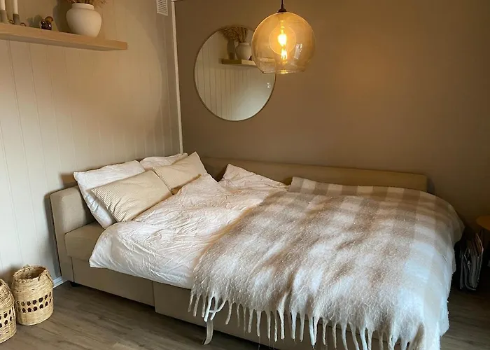 Leilighet Furnished Outhouse *